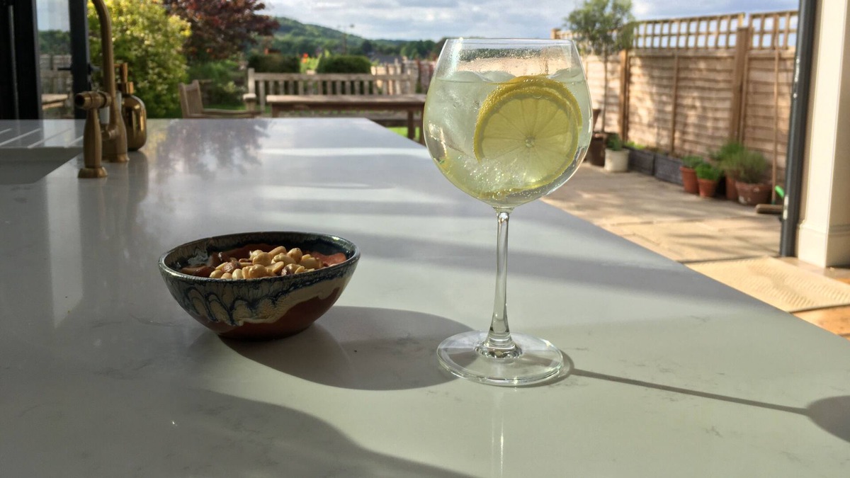 Dorking House | Beautiful period property with stunning views - in town centre