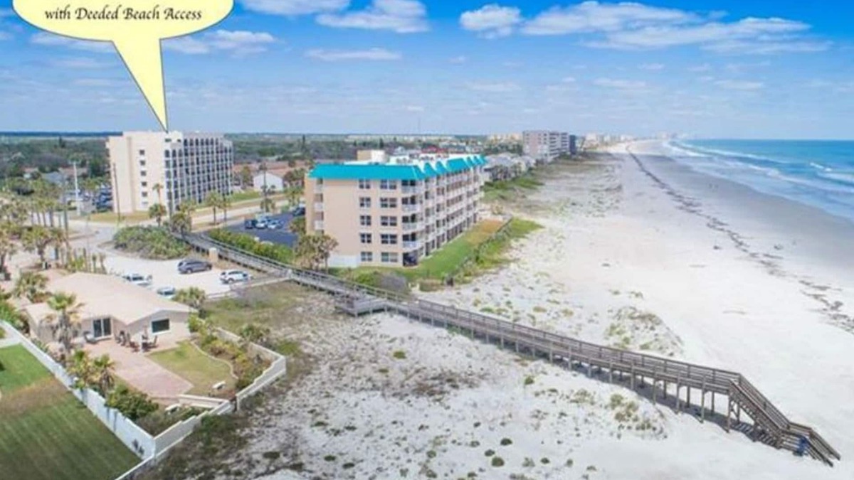 Ponce Inlet Condo | Beautiful Ponce Inlet 2bd Condo. 100 Yards to the Beach! Beach supplies/bikes.