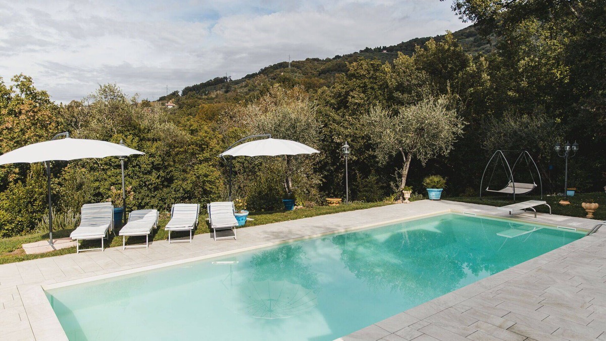 Castelnuovo Magra Villa | Beautiful private villa with WIFI, private pool, A/C, TV, patio, panoramic view and parking