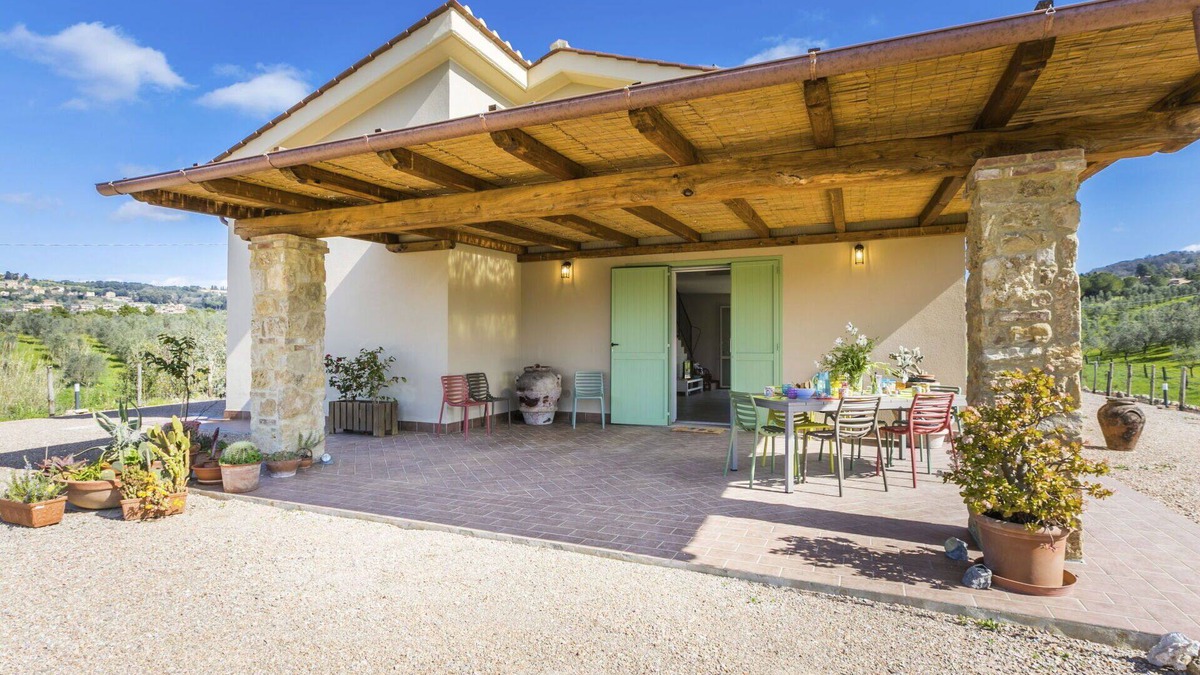 Casale Marittimo House | Beautiful private villa with A/C, WIFI, TV, terrace, pets allowed, panoramic view and parking