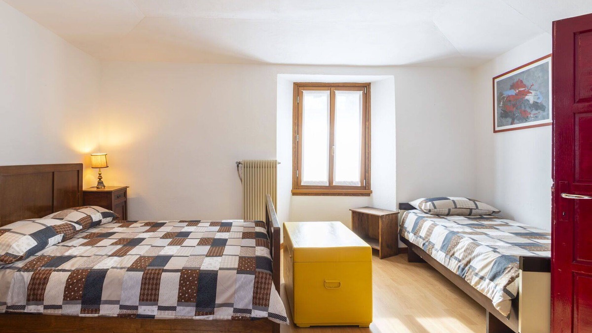 Villa di Tirano House | Beautiful private villa for 7 people with A/C, WIFI, TV, patio, pets allowed and parking