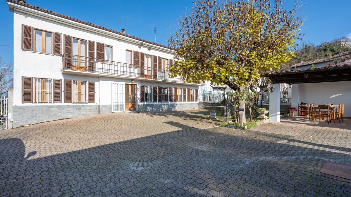 Rocca D'Arazzo House | Beautiful private villa for 6 people with private pool, WIFI, TV, patio, pets allowed and parking