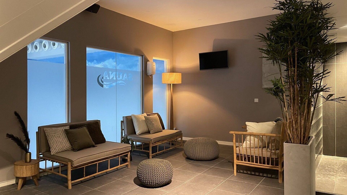 West-Graftdijk House | Beautiful private villa for 6 guests with WIFI, TV, terrace and parking