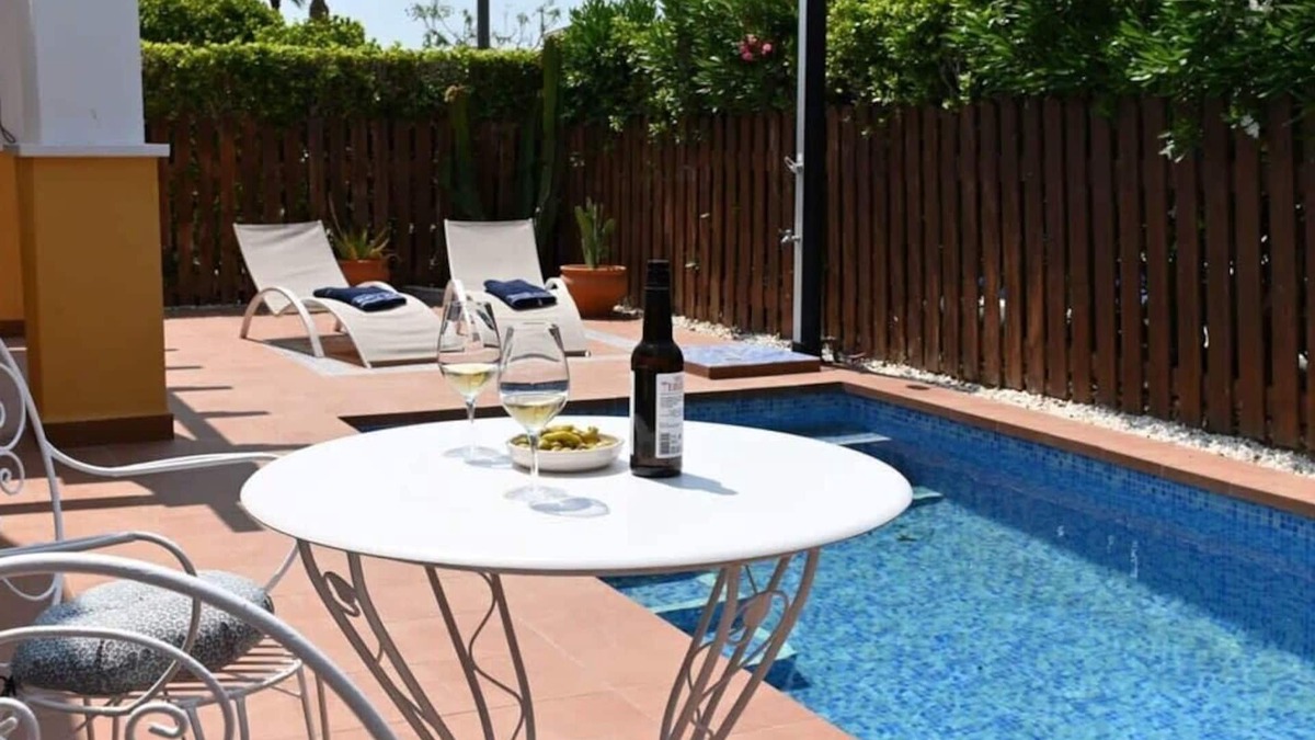 Roldan Villa | Beautiful private villa with pool - CA3LT