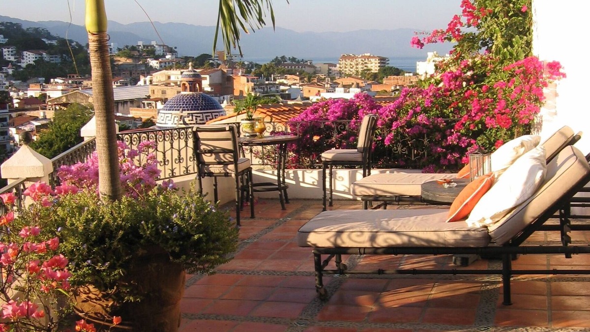 Downtown Puerto Vallarta House | Beautiful Private Home in Puerto Vallarta. Newly Renovated Chefs Kitchen.