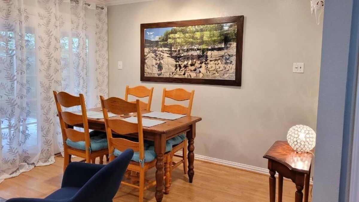 Garden Oaks House | Beautiful private cottage in Greater Heights/Oak Forest 1-bed/1bath