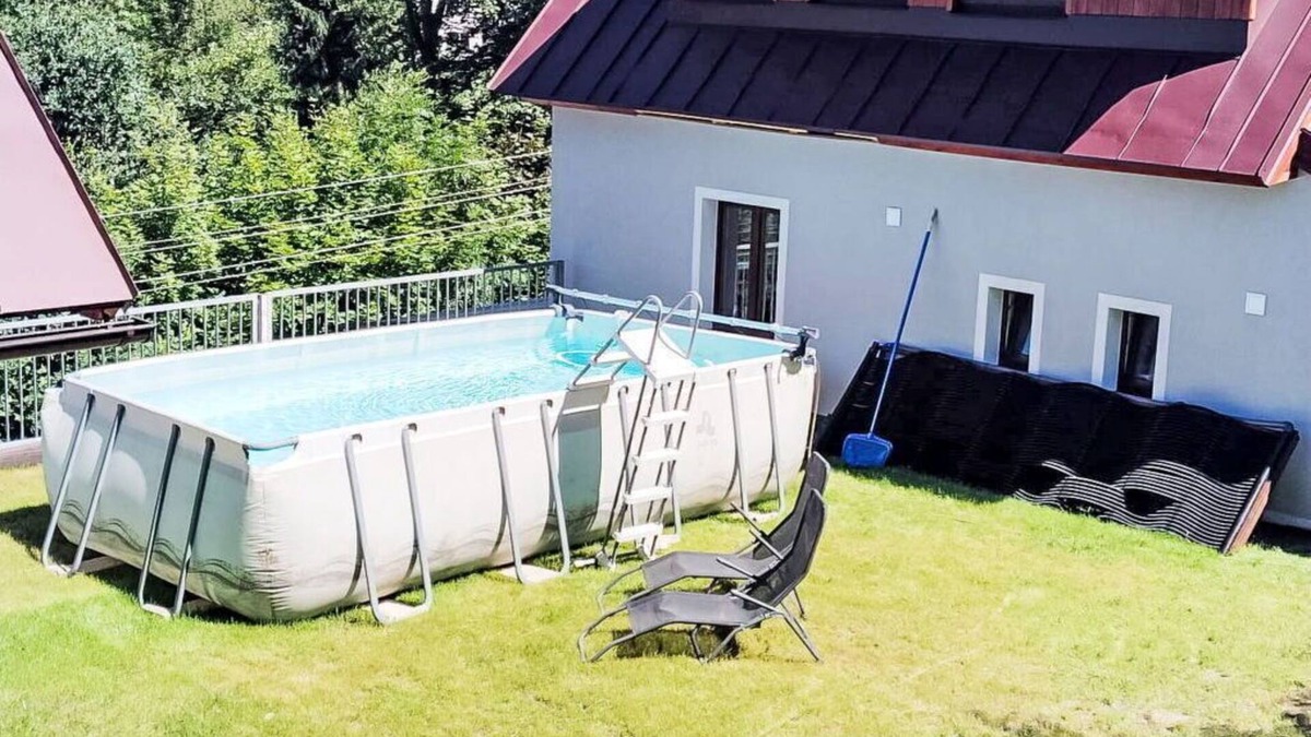Tanvald House | Beautiful private villa for 8 people with WIFI, TV, patio, pets allowed and panoramic view