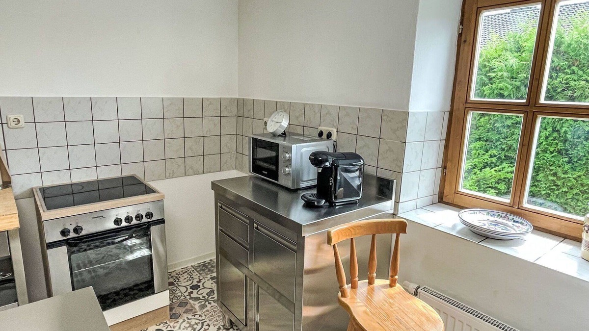 Gottfrieding House | Beautiful private villa for 15 people with WIFI, TV, terrace, pets allowed and parking