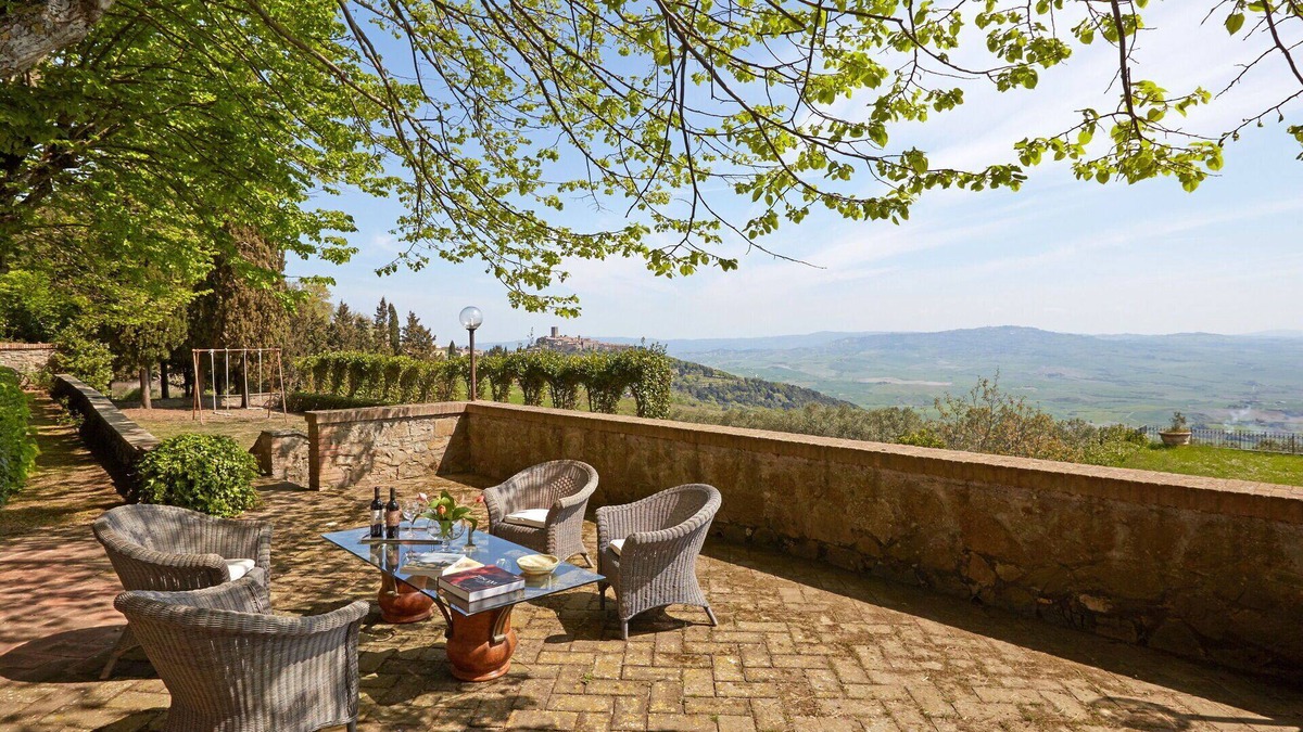 Montecatini Val di Cecina Villa | Beautiful private villa with WIFI, private pool, TV, pets allowed, panoramic view and parking