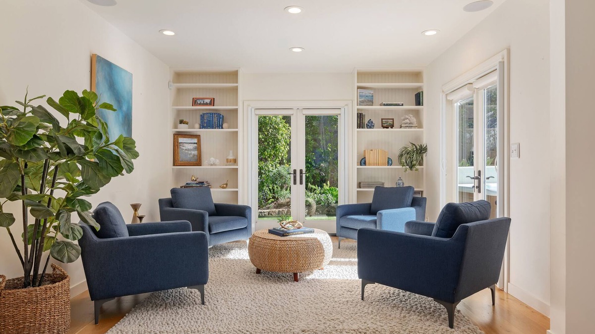 West Mesa House | Beautiful Private Home with Spa Walking Distance to Beach