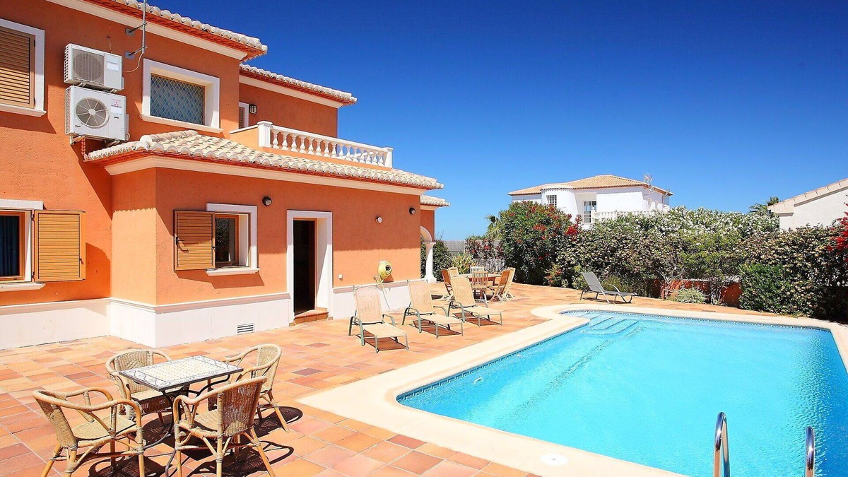 Ondara Villa | Beautiful private villa for 6 people with A/C, private pool, WIFI, TV, terrace and parking