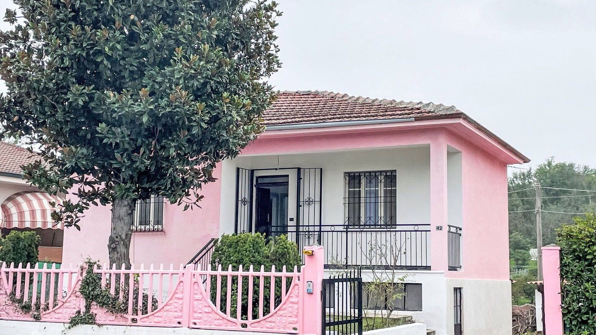 Quattordio House | Beautiful private villa for 2 people with private pool, WIFI, patio, pets allowed and parking