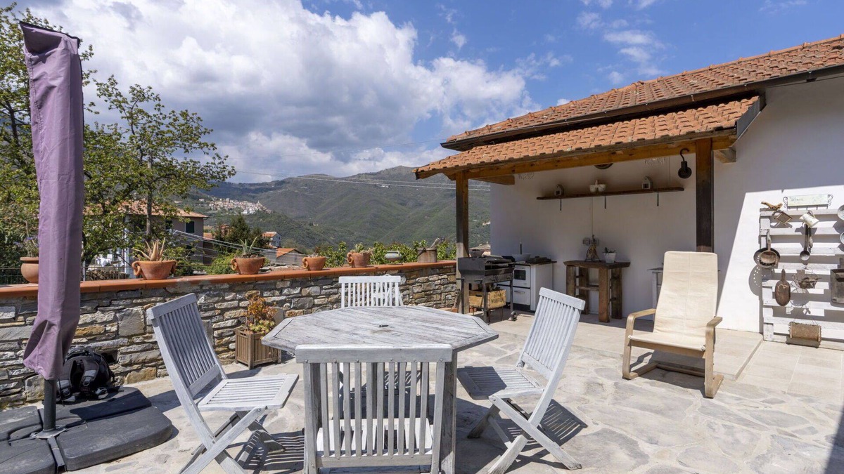 Ville San Sebastiano Villa | Beautiful private villa for 6 people with WIFI, patio, pets allowed, panoramic view and parking