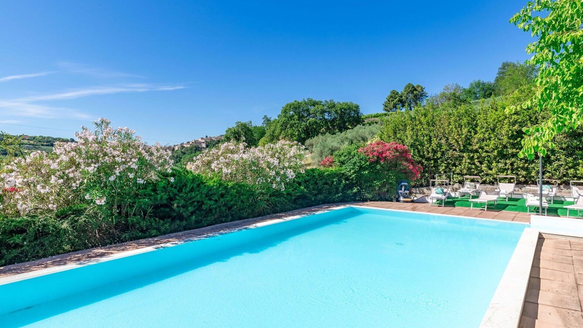 Cartoceto Villa | Beautiful private villa with private pool, WIFI, TV, patio, pets allowed, panoramic view and par.