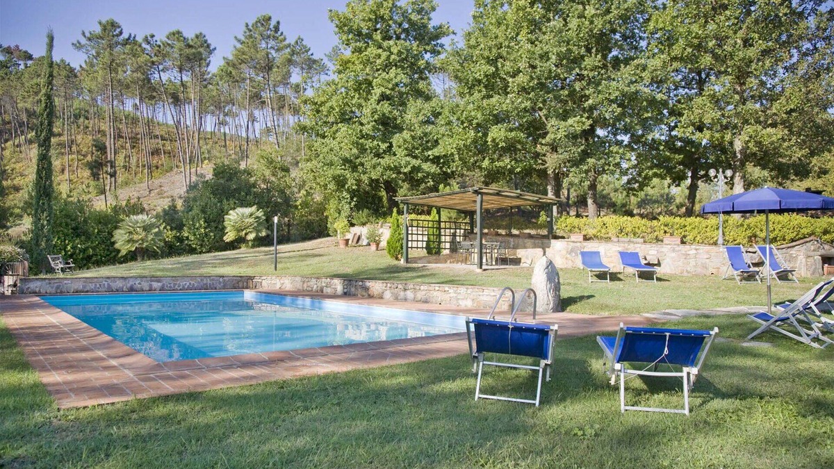 Pieve di Compito Villa | Beautiful private villa with A/C, WIFI, private pool, TV, patio and parking, close to Lucca
