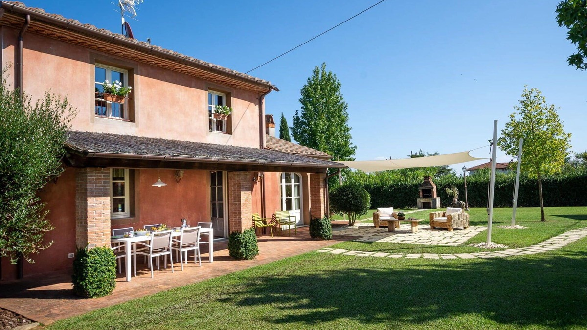 Castelvecchio Villa | Beautiful private villa with private pool, A/C, WIFI, TV, veranda and parking, close to Lucca