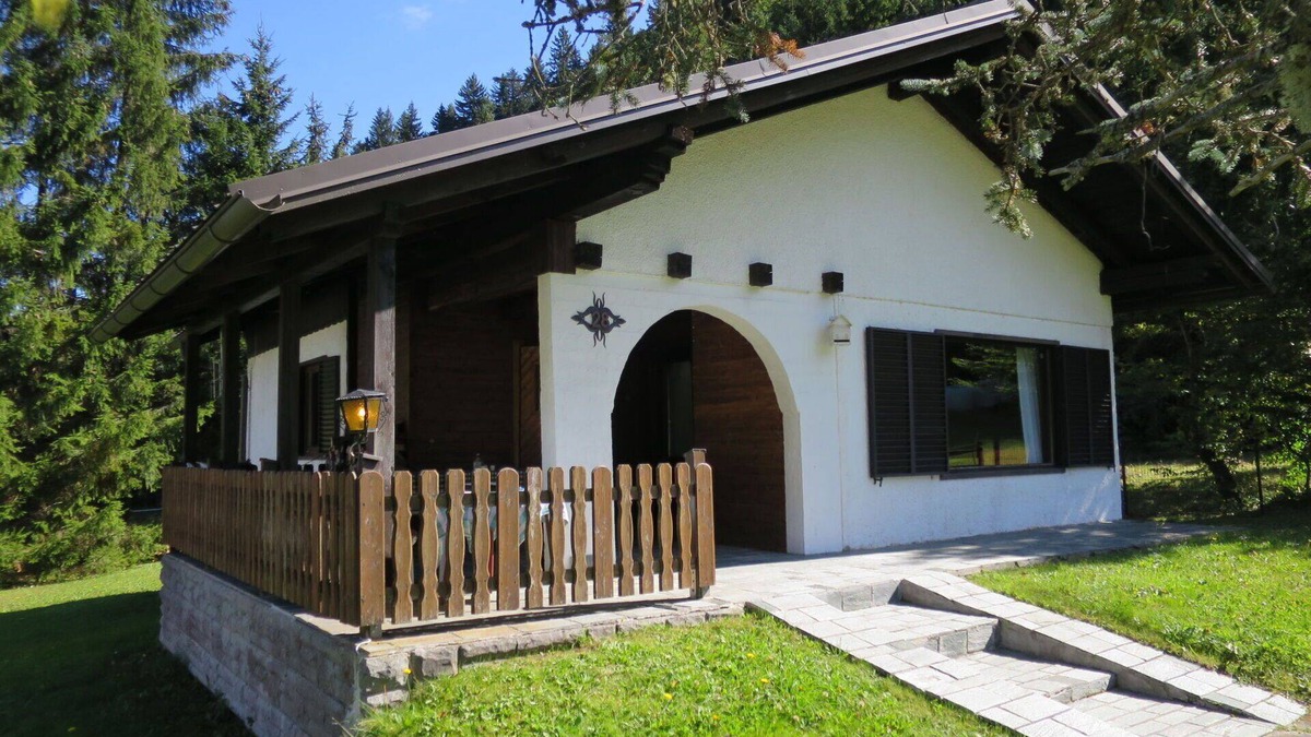 Bodental House | Beautiful private villa for 5 people with TV, pets allowed and parking