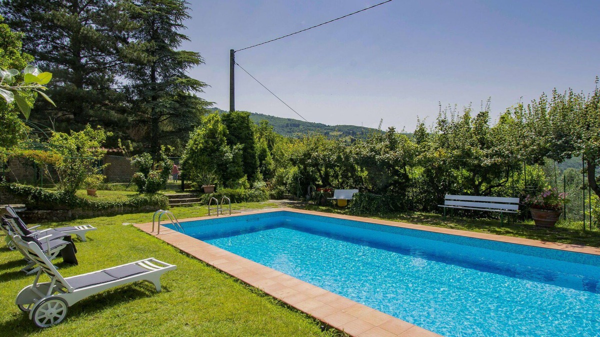 Scopeti House | Beautiful private villa for 6 people with pool, WIFI, TV, terrace, pets allowed and parking
