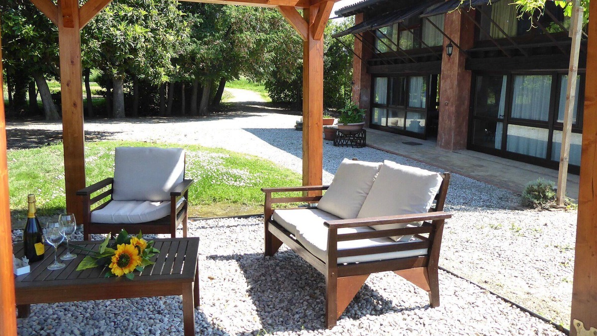 Ca'Noghera House | Beautiful private villa for 6 guests with WIFI, TV, patio, pets allowed and parking