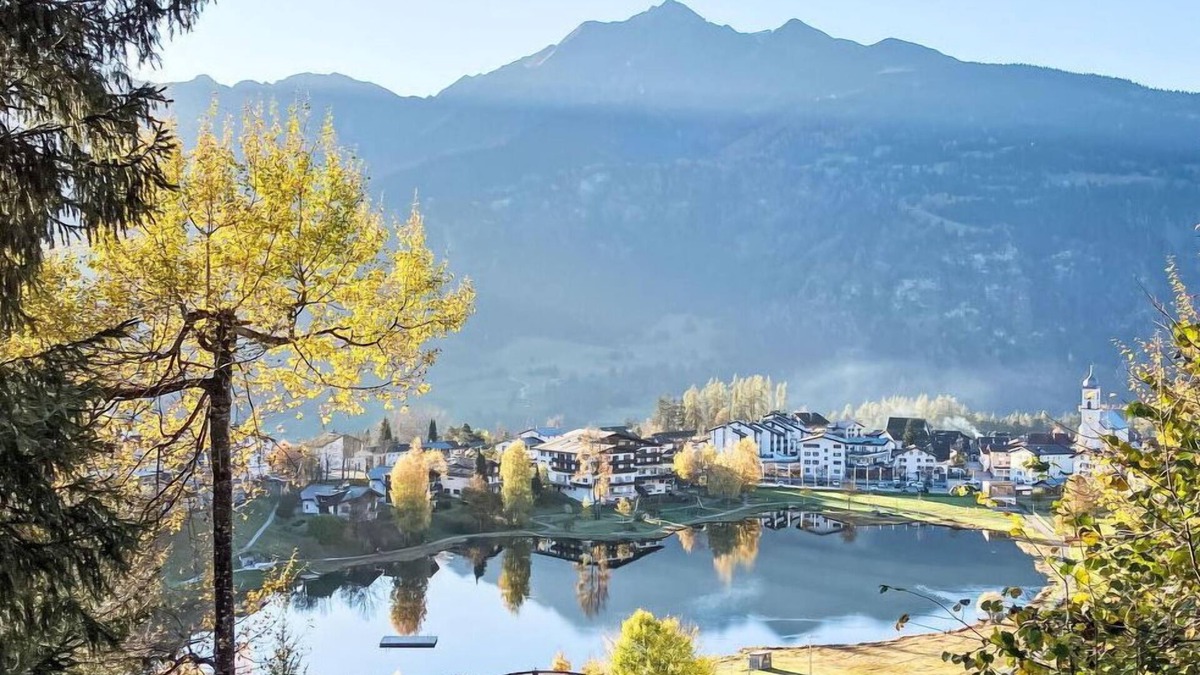 Laax House | Beautiful private villa for 8 guests with WIFI, TV, patio and panoramic view