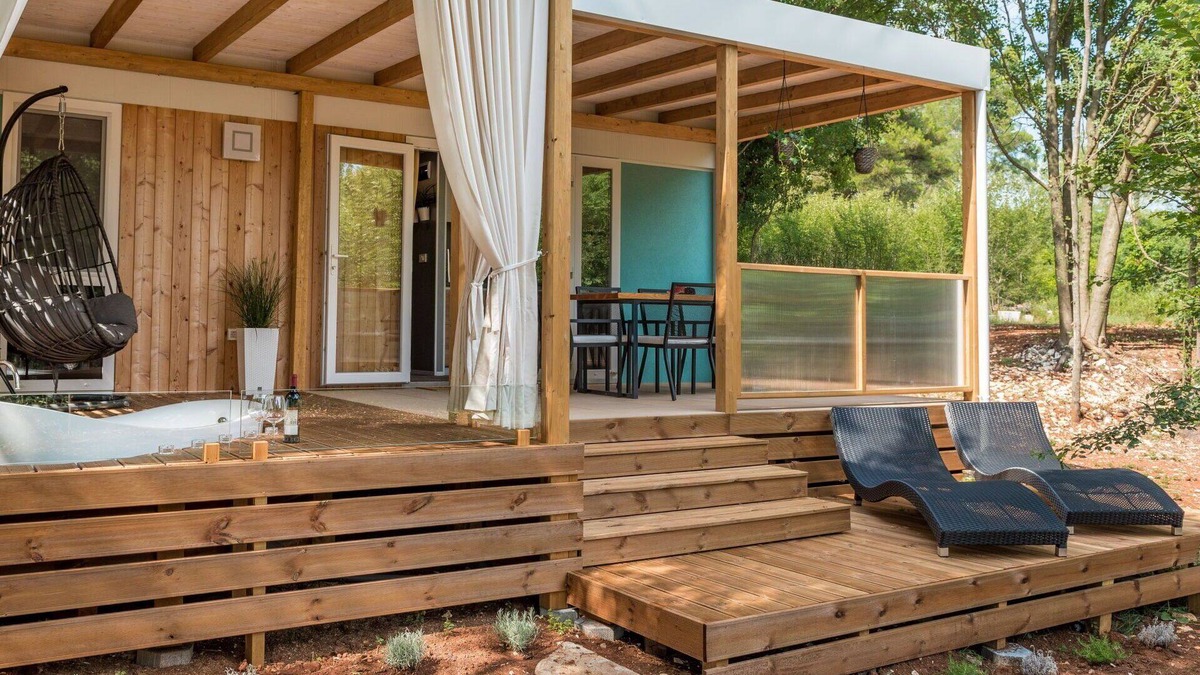 Rebici House | Beautiful private villa for 4 guests with WIFI, A/C, TV, terrace, pets allowed and parking