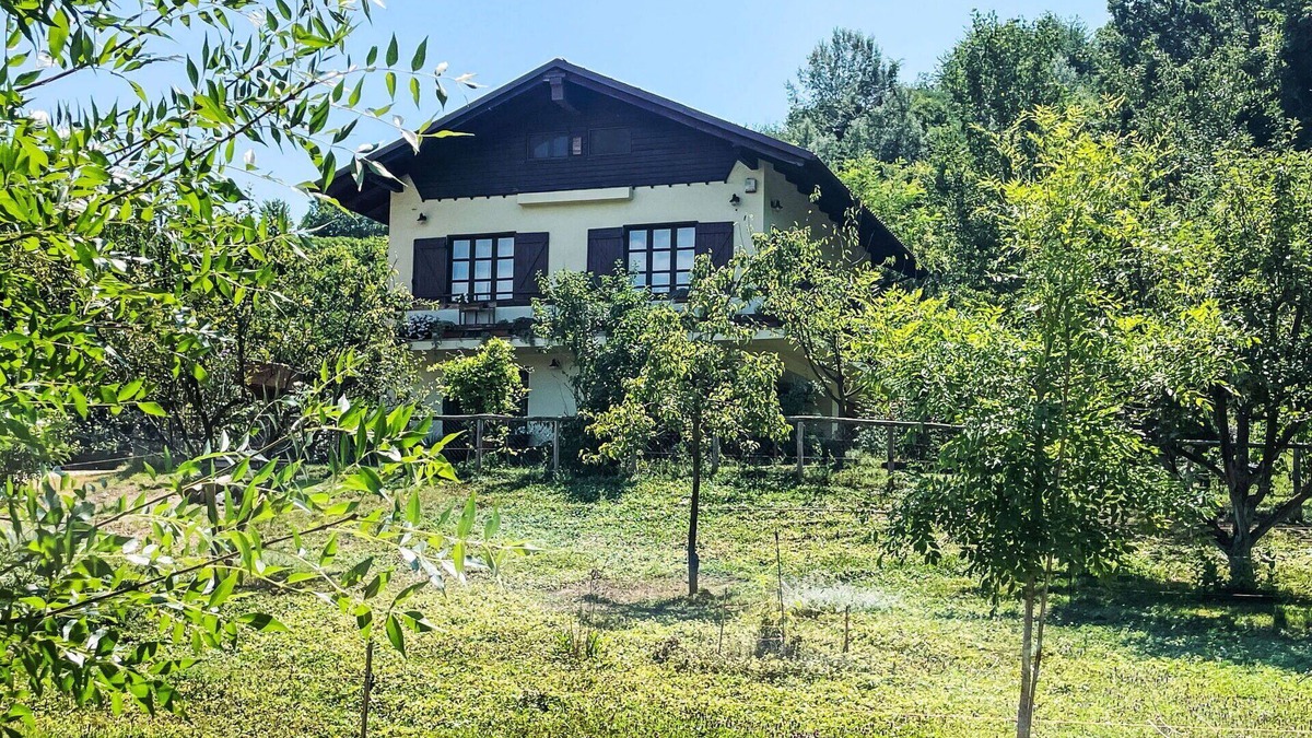 Asti House | Beautiful private villa for 6 people with A/C, WIFI, TV, terrace and parking