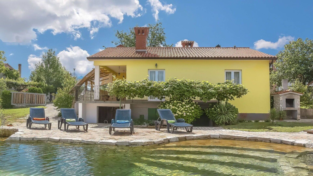 Strmac House | Beautiful private villa for 6 guests with private pool, WIFI, terrace, pets allowed and parking