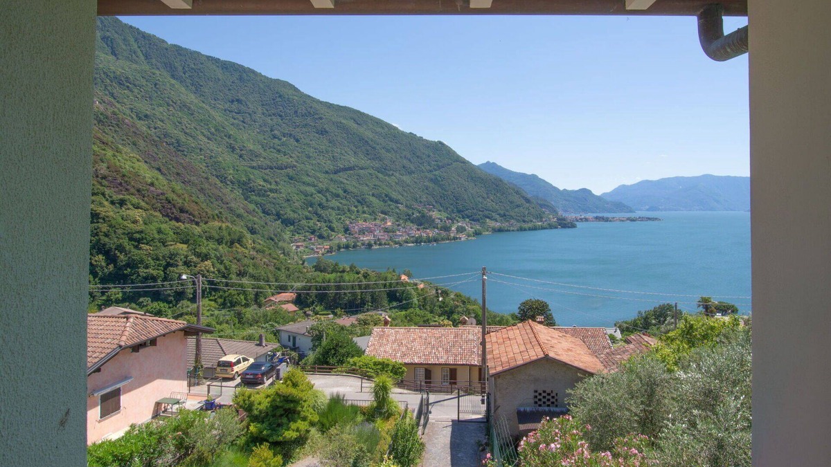Olgiasca House | Beautiful private villa for 3 guests with WIFI, TV, terrace and parking