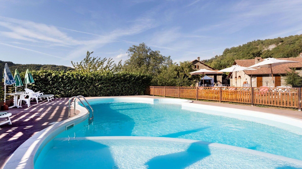 Palazzuolo sul Senio Villa | Beautiful private villa with WIFI, hot tub, private pool, TV, panoramic view and parking