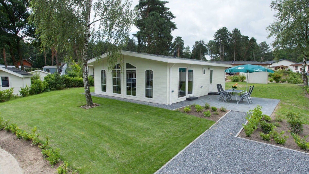 Susteren House | Beautiful private villa for 4 guests with pool, WIFI, TV, terrace and parking