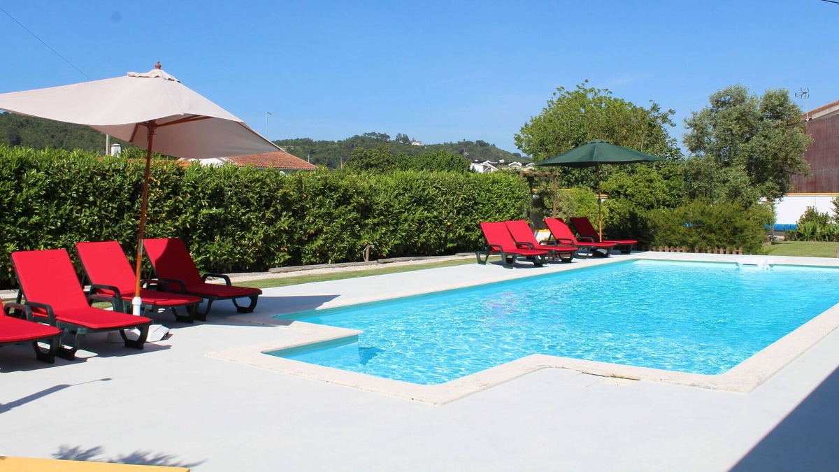 Povoa House | Beautiful private villa for 4 people with pool, WIFI, TV, terrace and parking