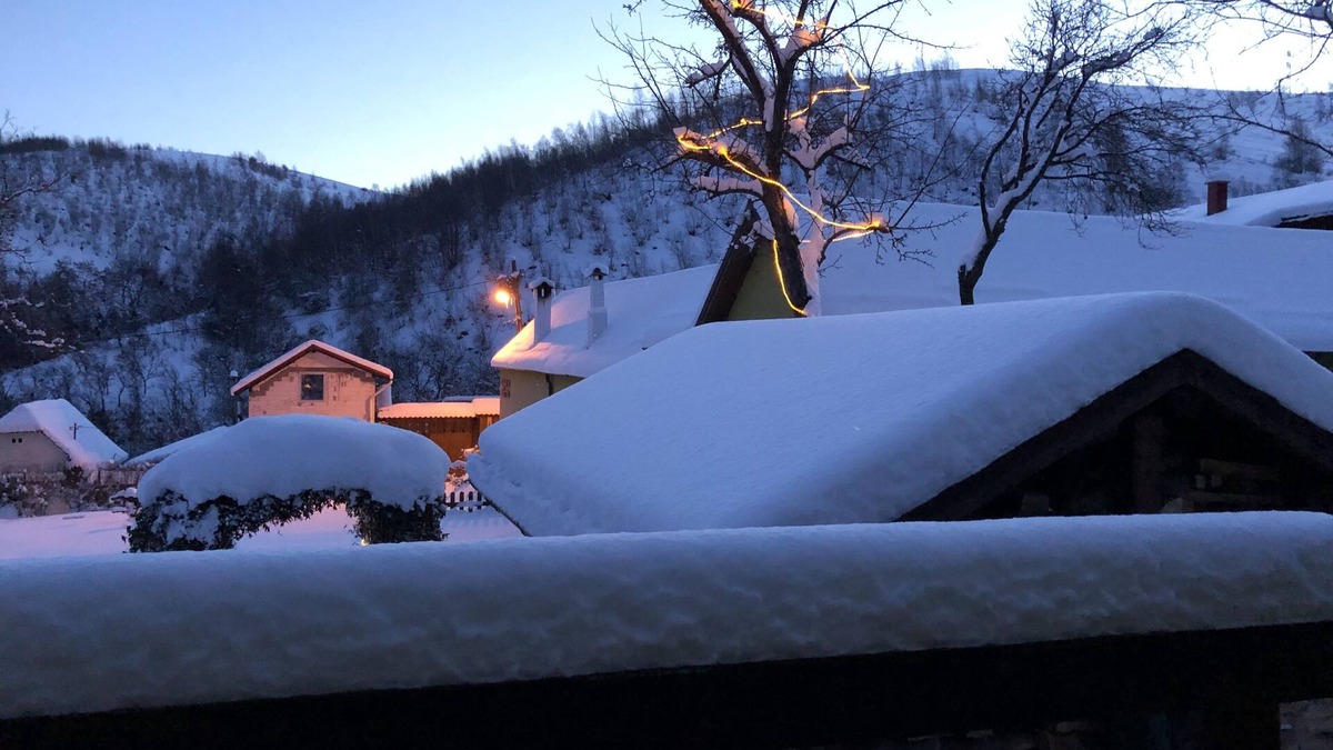 Girbova Ski Chalet | Beautiful, Quiet And Comfortable Old Country Houses, Pieces Of Authentic Life !