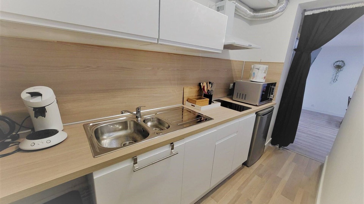 Saint-Pierre - Rene II - Bonsecours Apartment | Beautiful, quiet apartment 5 minutes from Place Stan!