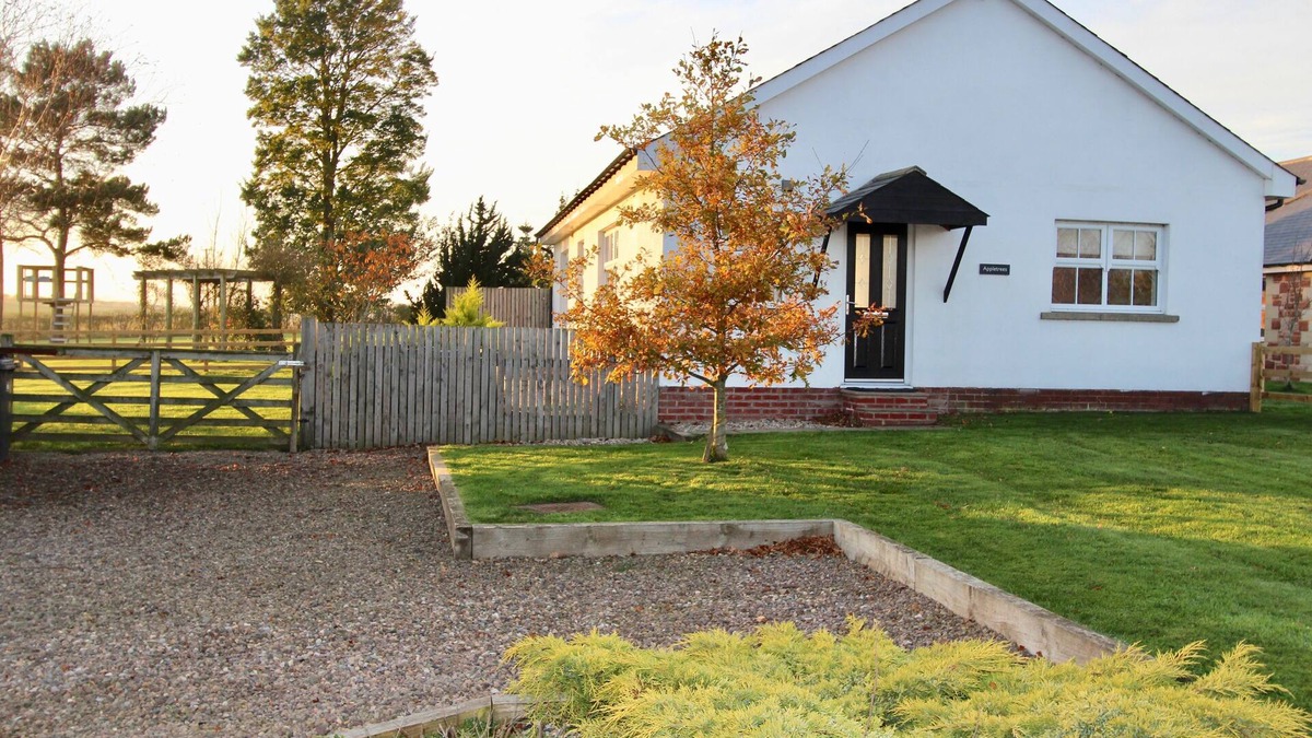 Bowsden Cottage | Beautiful Rural Northumberland, Appletrees Near Lowick, Berwick Upon Tweed