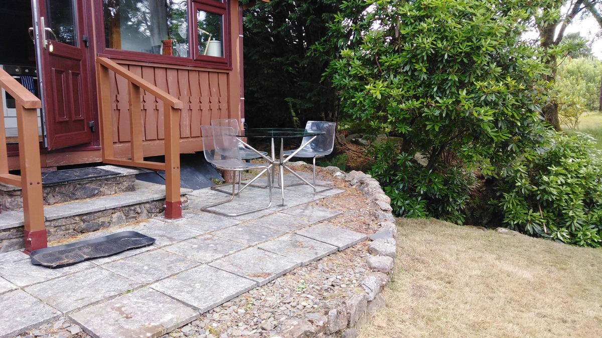 Bronaber House | Beautiful refurbished log cabin nestled in the heart of Snowdonia.