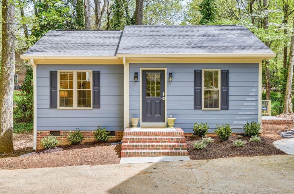 Raleigh House | Beautiful Raleigh Cottage Rental 5 Mi to Downtown