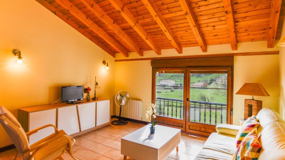 Liencres Apartment | Beautiful refurbished flat in Liencres