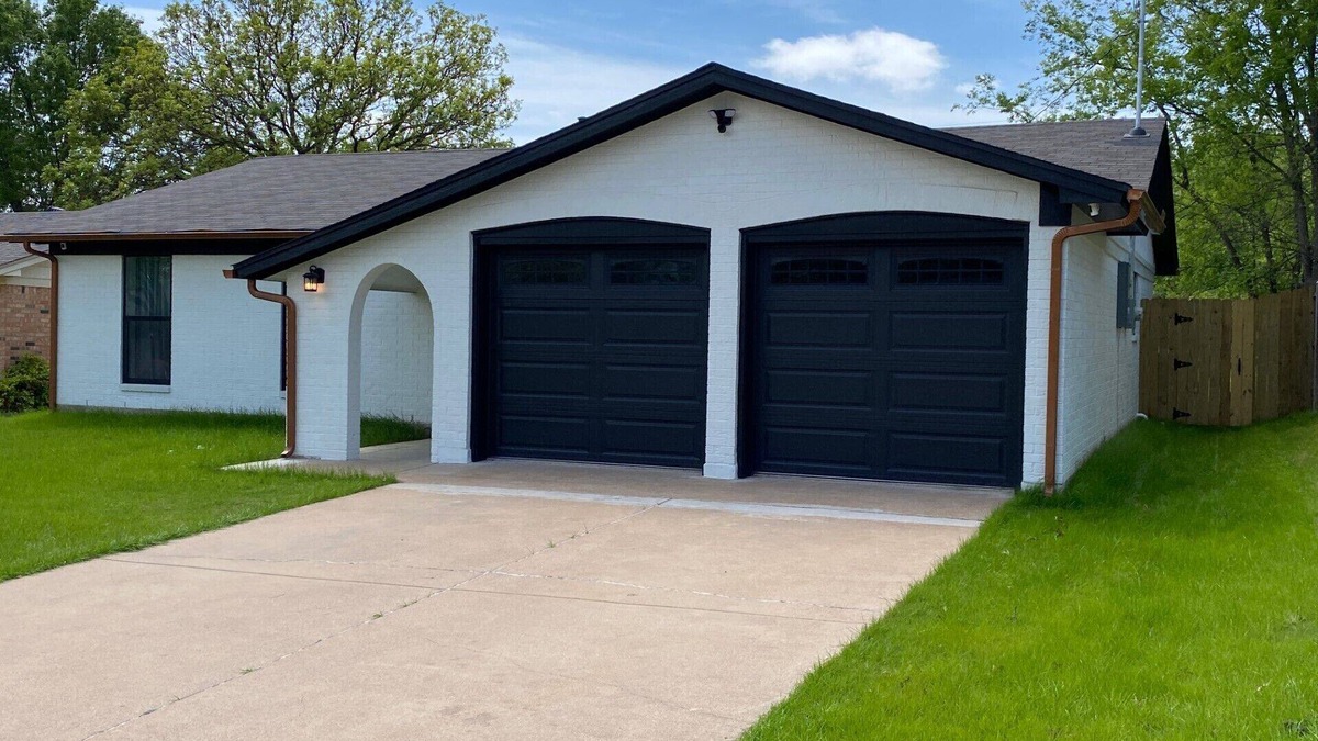 Burleson House | BEAUTIFUL REMODELED WITH HIGH END FURNISHINGS 3 BR/2B HOME IN BURLESON TX!