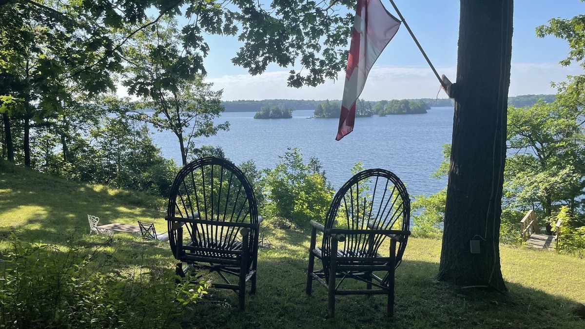 Rideau Lakes Cottage | Beautiful Remodelled Private Cottage on the Upper Rideau Lake