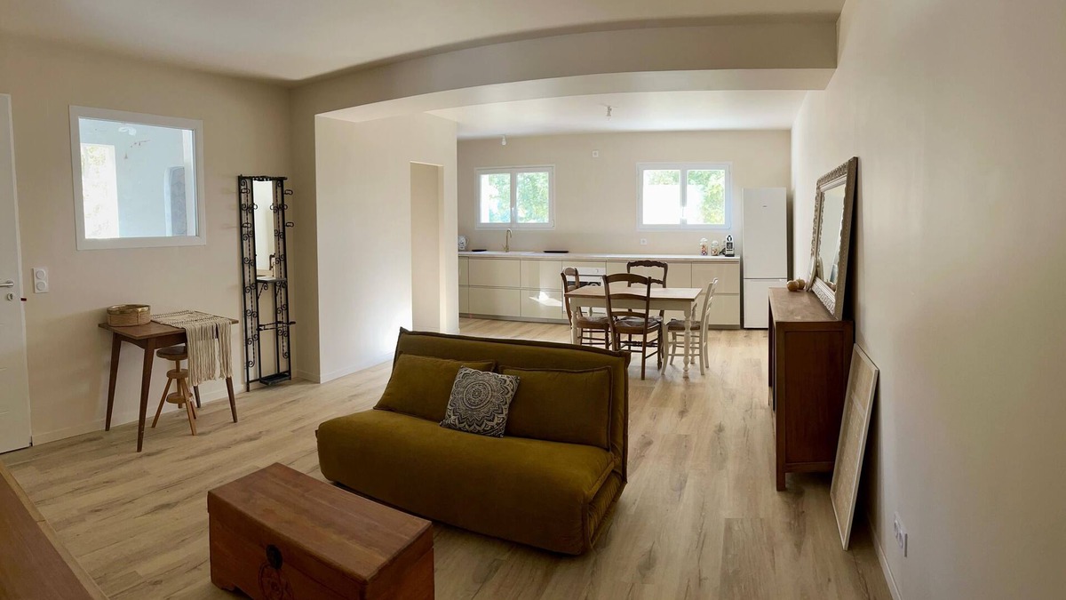 Cabannes Apartment | Beautiful renovated apartment in the countryside