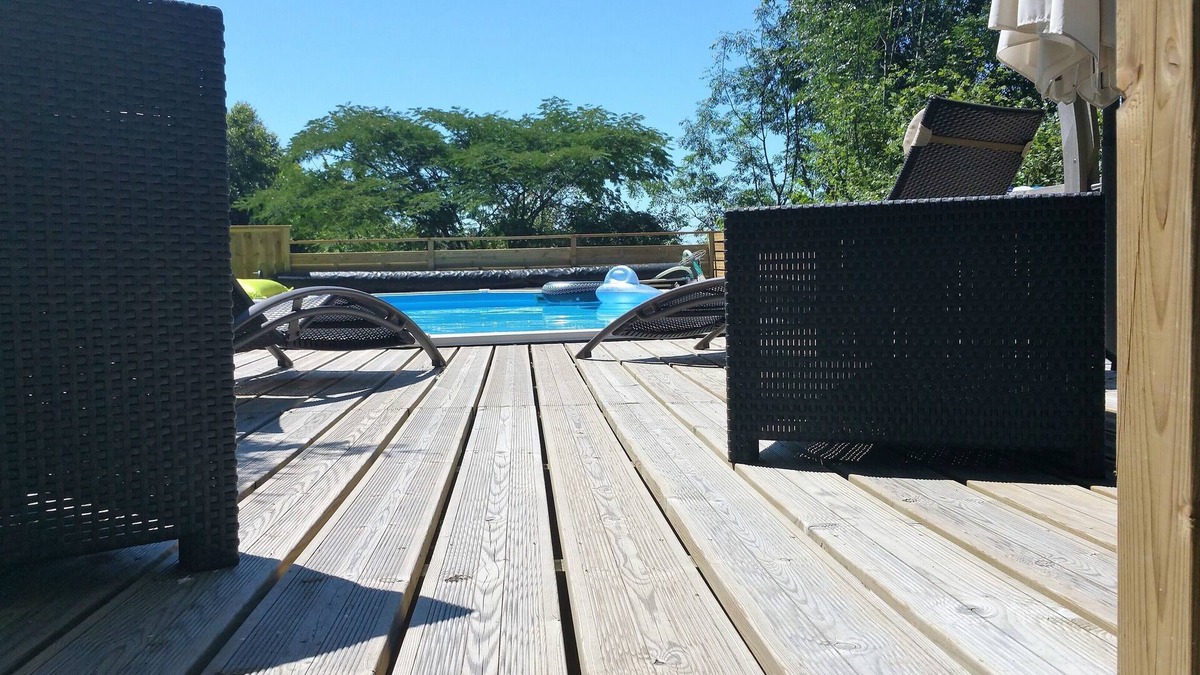 Voutezac House | Beautiful renovated modern barn - heated pool july and august + jacuzzi.