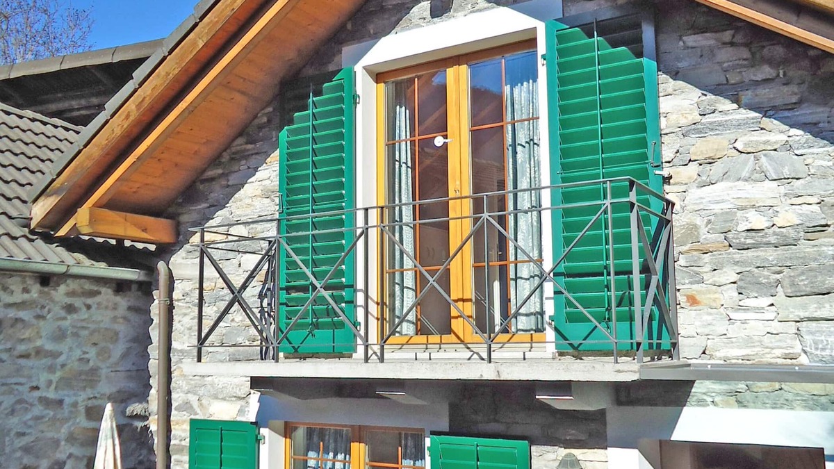 Gordevio House | Beautiful, renovated rustico in typical style at the entrance to the Maggia Valley