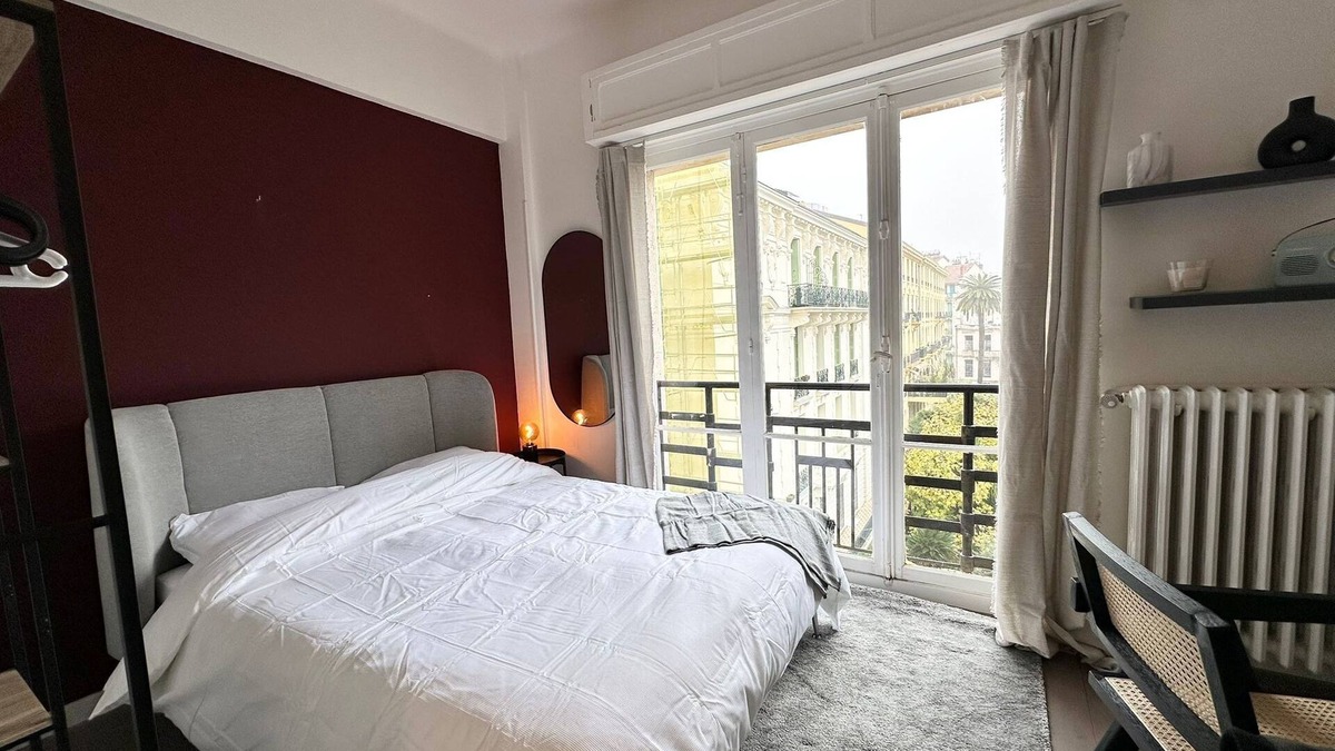 Thiers Apartment | Beautiful renovated studio carré d'or