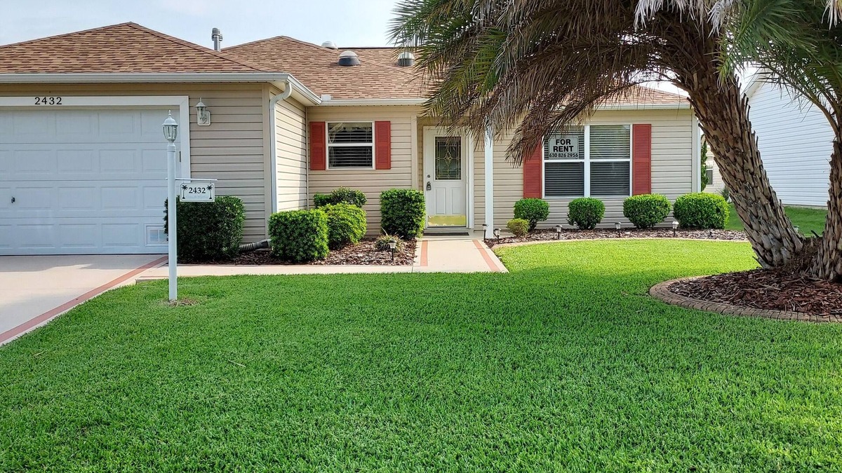 Lynnhaven House | Beautiful Rental near Lake Sumter Town Center, The Villages, FL