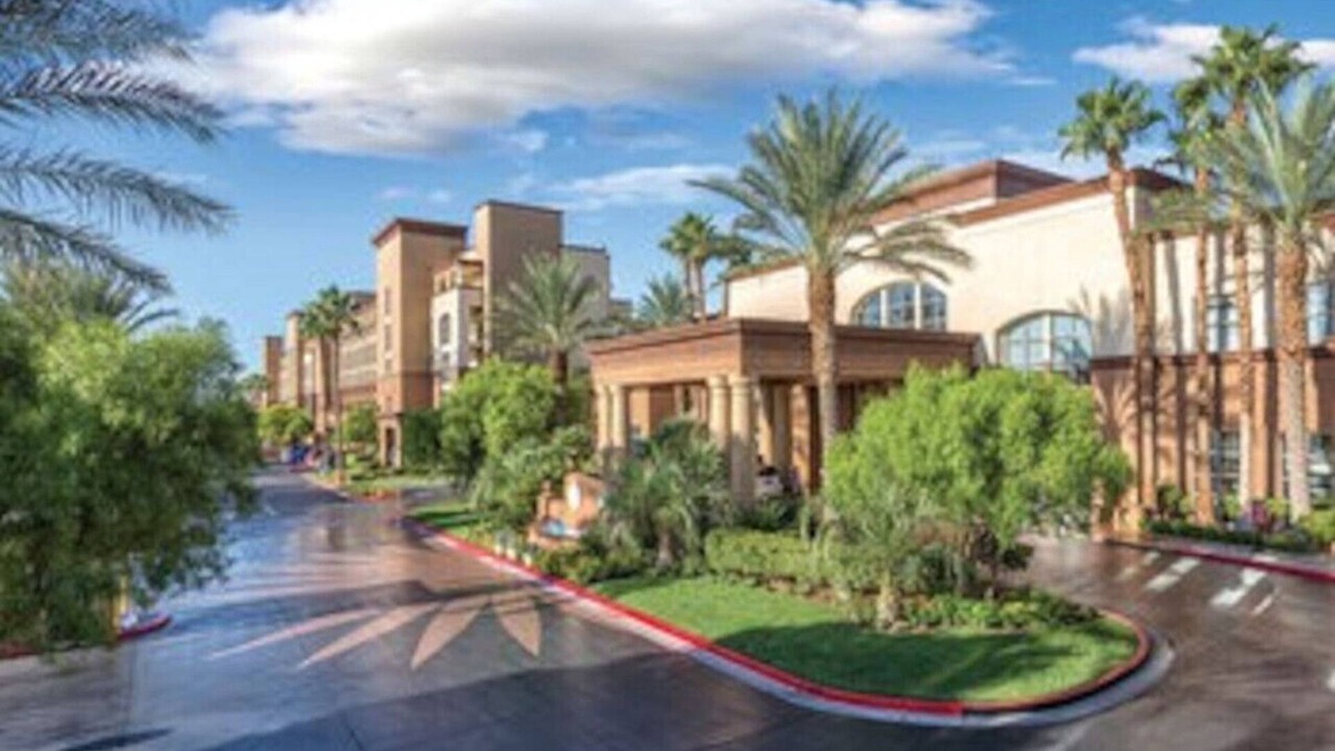 Enterprise Condo | Beautiful Resort amenities enjoyed with this 1BD resort condo on South Las Vegas Blvd