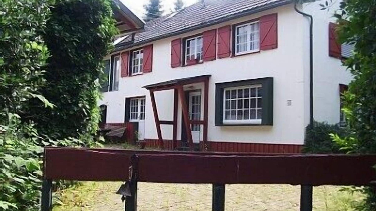 Esch House | Beautiful restored holiday farm for up to 6 people