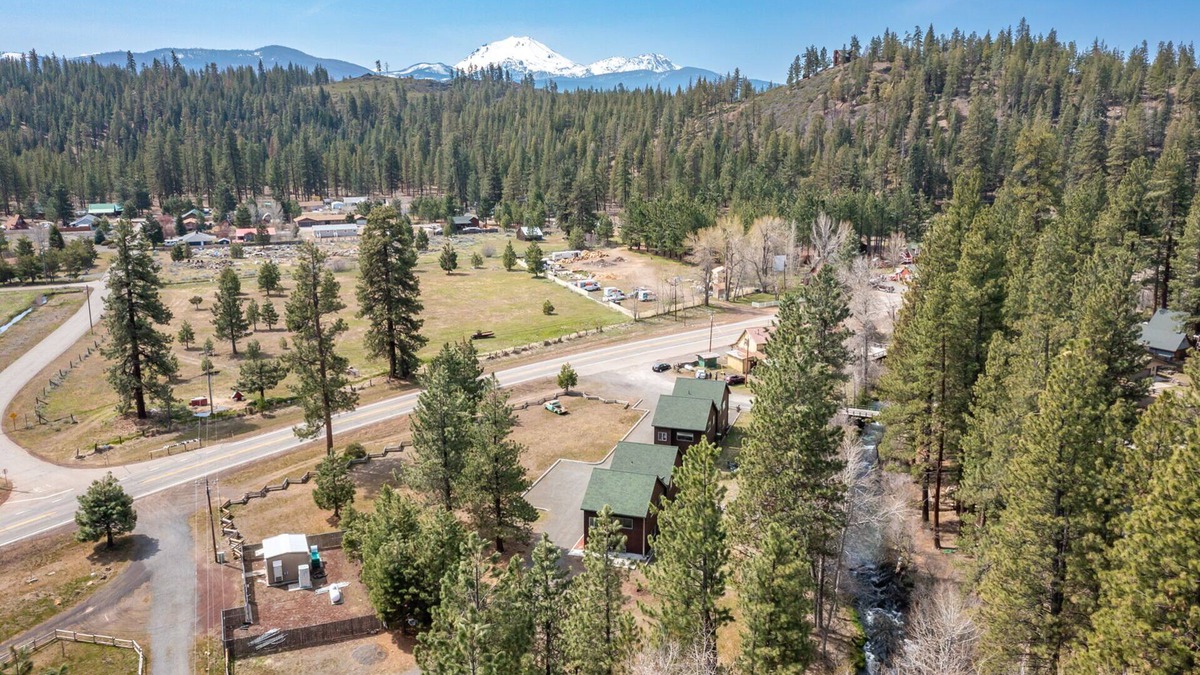 Old Station Cabin | Beautiful retreat on Hat Creek, Fishing, Firepits and BBQ's