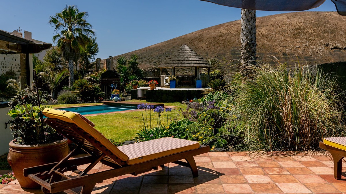Masdache House | BEAUTIFUL RETREAT WITH EASY ACCESS TO ALL ISLAND