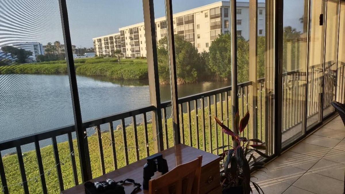 Cocoa Isles Condo | Beautiful River 2 bedroom Condo plus garage.