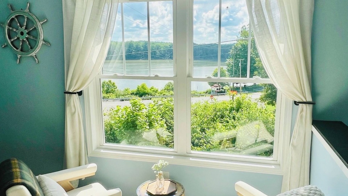 Aurora House | Beautiful River View spacious 3-bedroom house w/AC-WiFi- Ark -Creation Museum